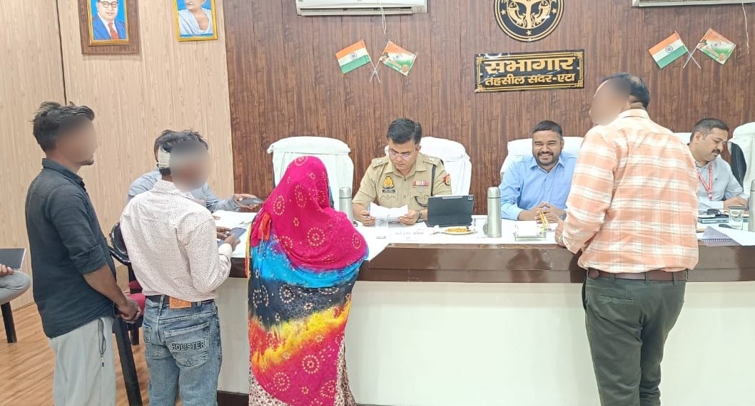 Etah Police tweet media