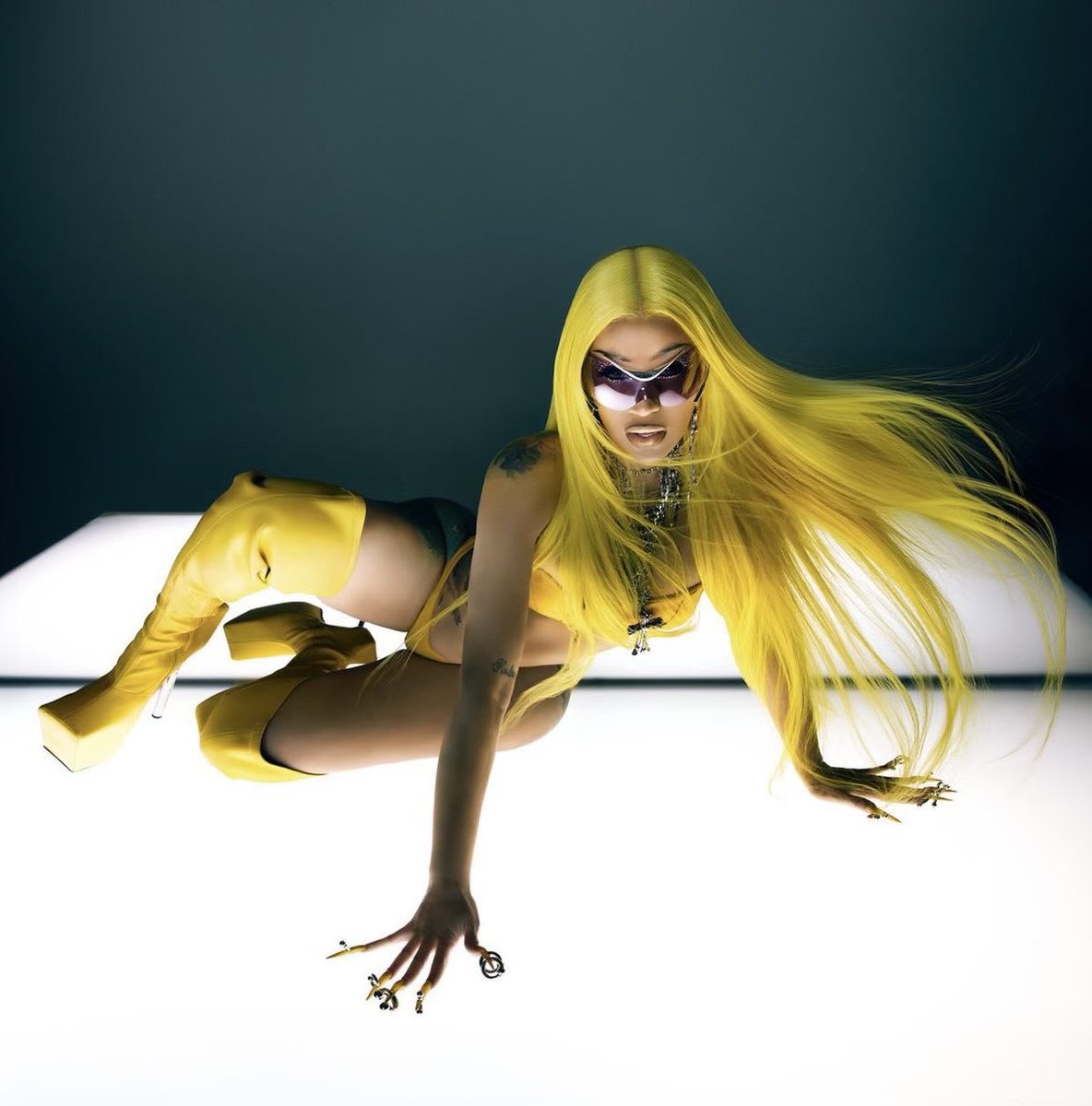 TWICE ANALYTICS ᥫ᭡ tweet media