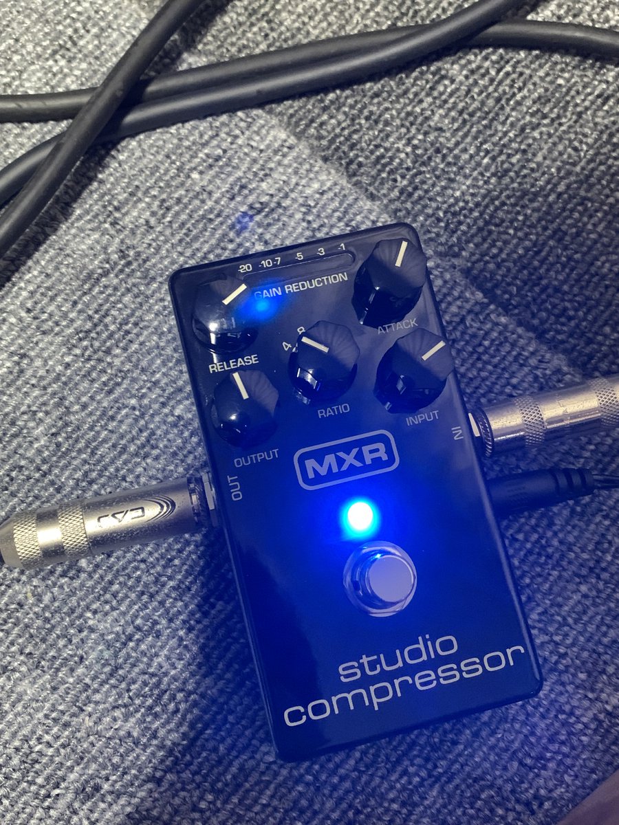 にえる tweet media