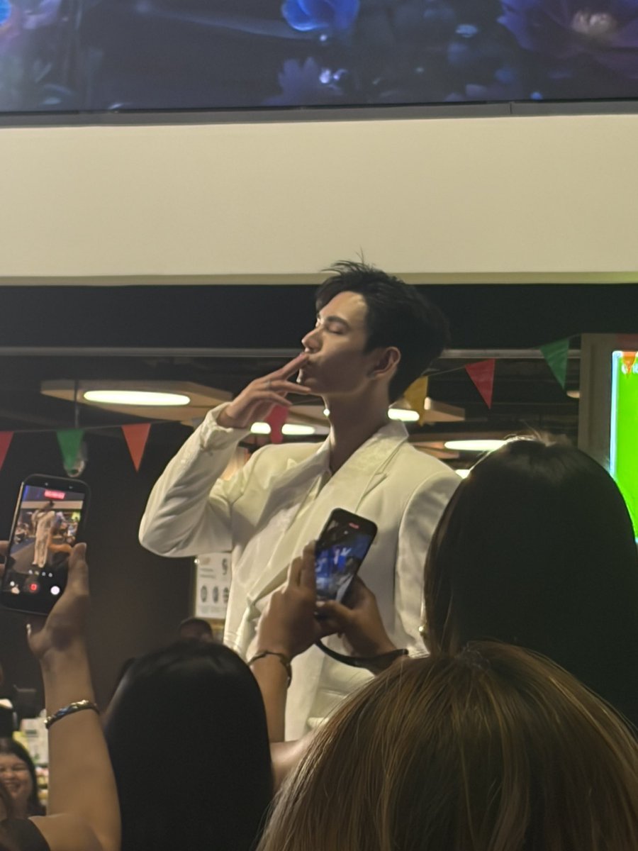 เพวเพวหัวใจมัมหมี tweet media