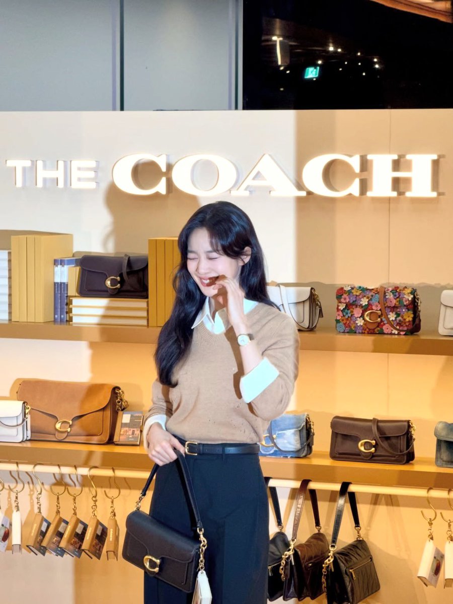 이청아 아카이브 tweet media