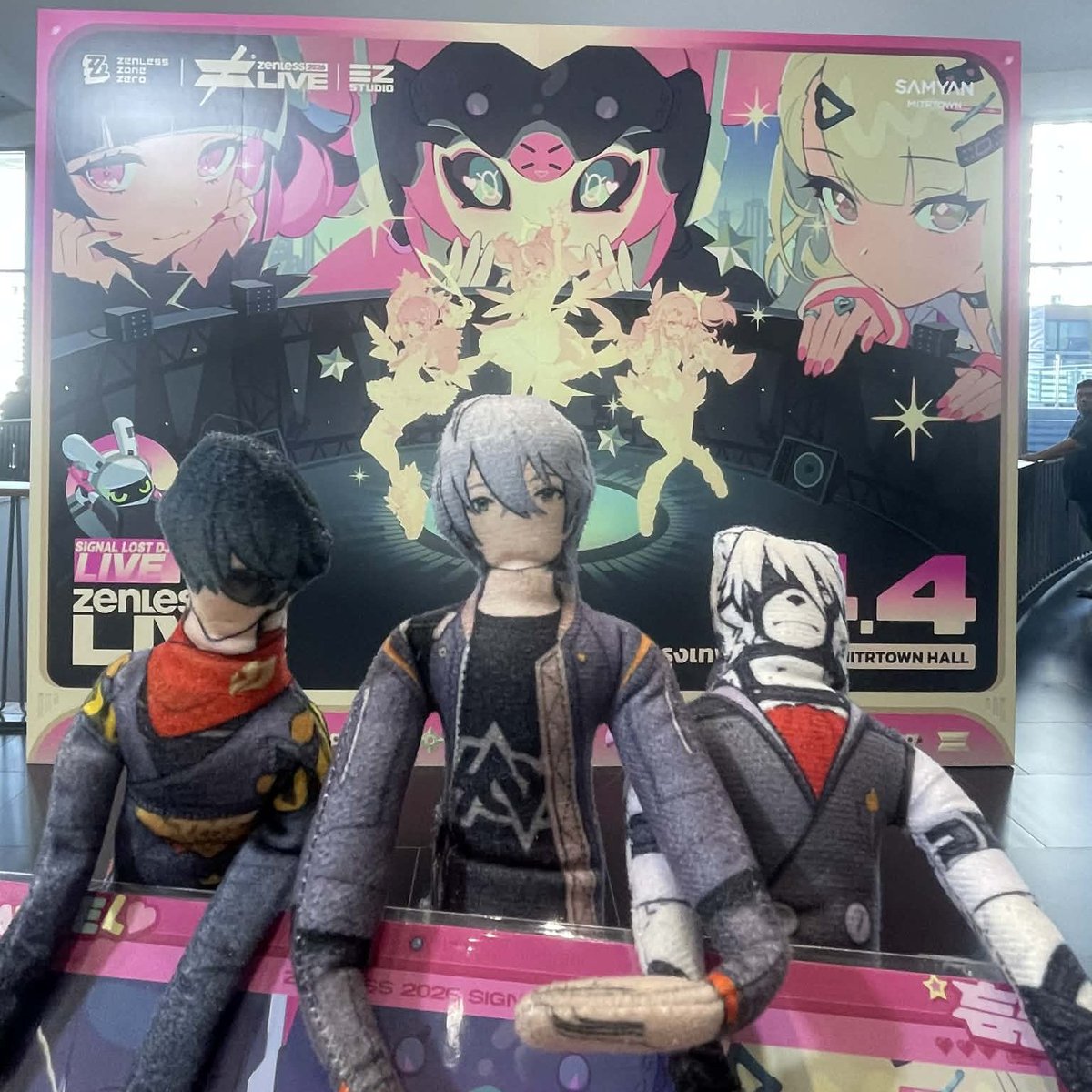 🍾🍈 tweet media