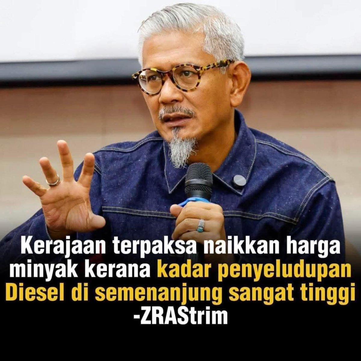 Realitiz89's tweet photo. Sebenarnya, daripada tahun lepas lagi. Tak gemar dengar dia ni.

Sebab ikut based otak ll &amp; bacaan isu terkini only

bukan ikut kajian, dan sumber2 kuat.

Lagi banyak bicara, lagi banyak kesalahan

. https://t.co/gFYuRTLxkB