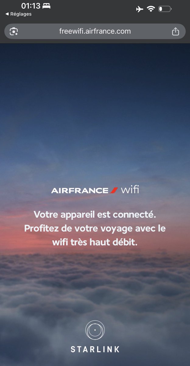 Grâce à <a href="/Starlink/">Starlink</a>, le voyage n’a jamais été aussi apaisé ! Je peux continuer à travailler à 11km au-dessus de la Terre ! Un internet très haut débit grâce au partenariat <a href="/airfrance/">Air France</a> et l’entreprise de <a href="/elonmusk/">Elon Musk</a> !