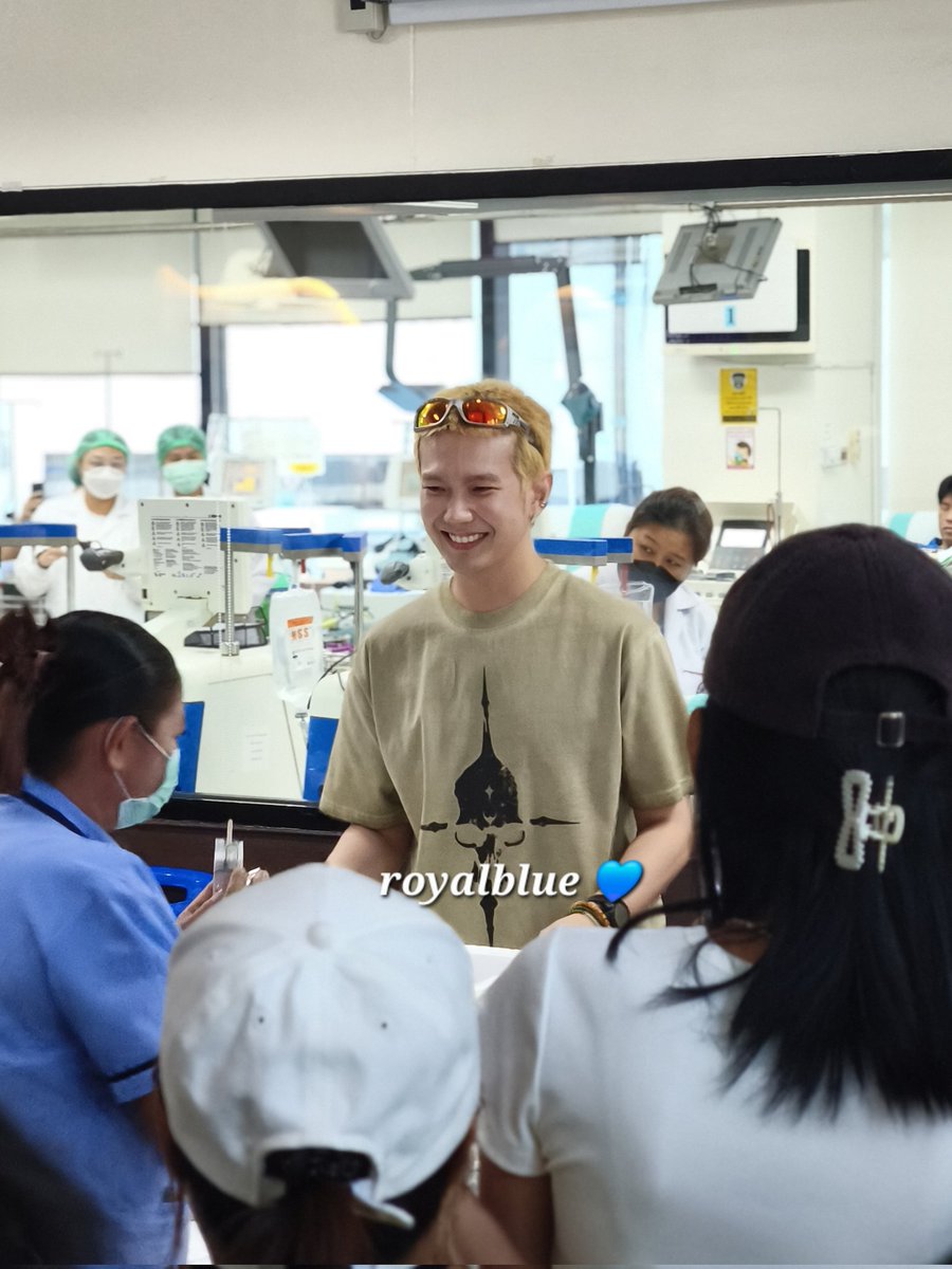 Smiling Build is my favorite view 🥰💙

#BlooddonationwithBUILD
#BuildJakapan #Beyourluve 
<a href="/JakeB4rever/">BIU.</a>