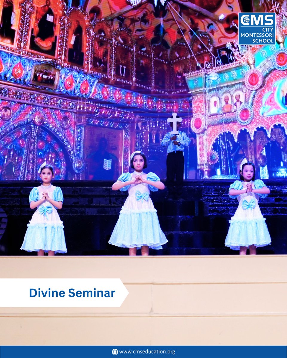 CmsJaiJagat's tweet image. Dressed in colourful dresses, #CMSstudents represented different faiths on stage. #allreligion #interfaith