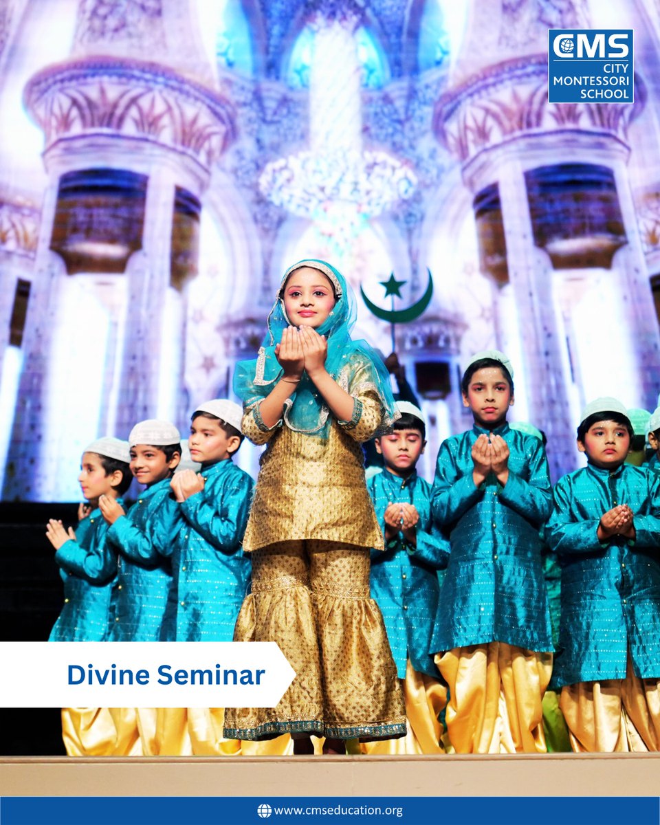 CmsJaiJagat's tweet image. Dressed in colourful dresses, #CMSstudents represented different faiths on stage. #allreligion #interfaith