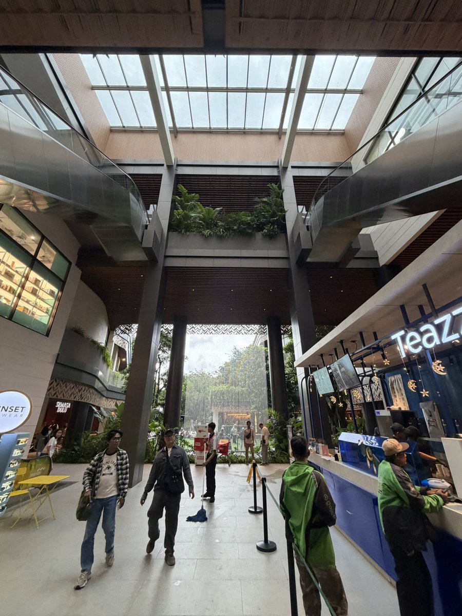 ⠁⠗⠊⠑⠋ tweet media