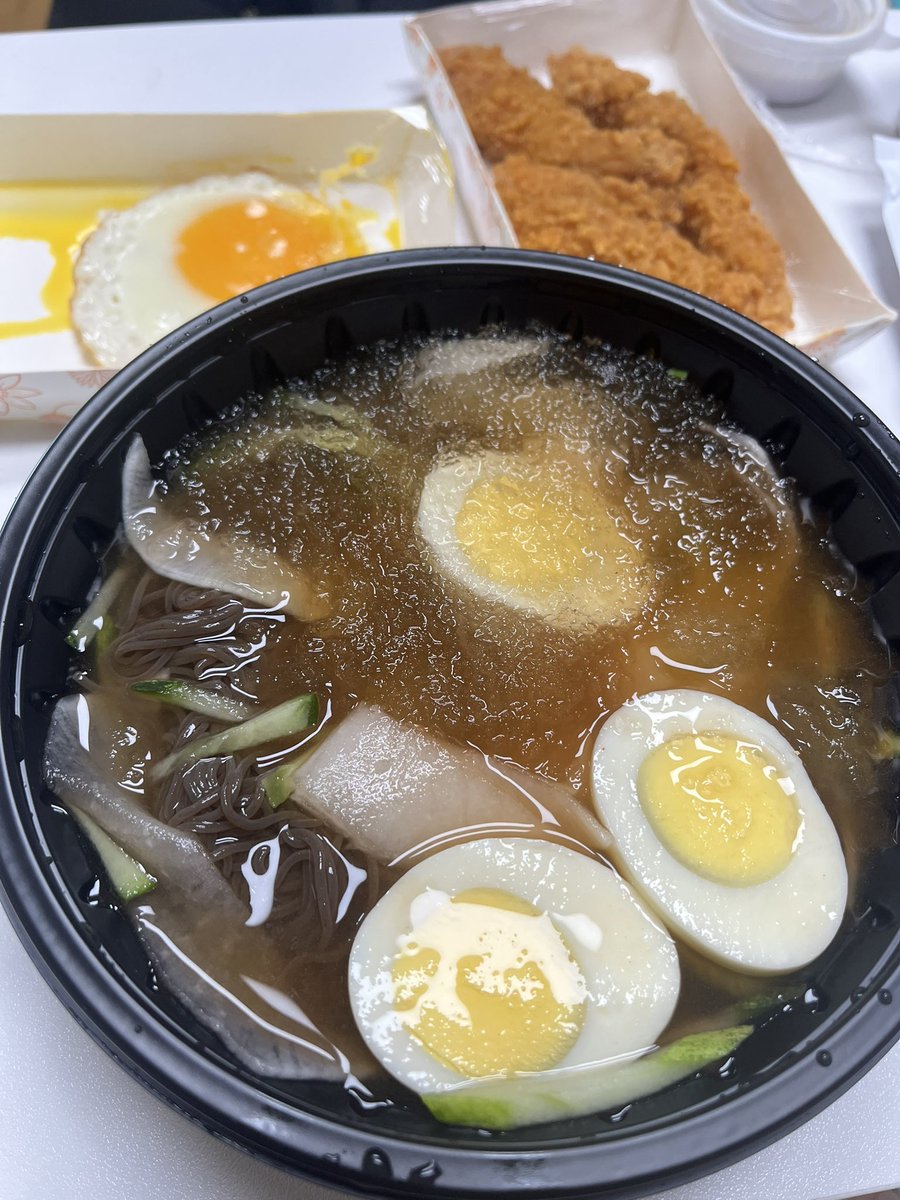Thkj2907's tweet photo. 오늘 먹은 냉면 ㅎ사장님 센스 https://t.co/JJplbj7VQ2