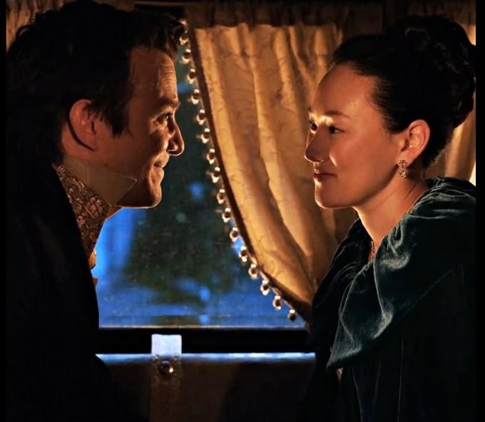 hourlylukerin tweet media