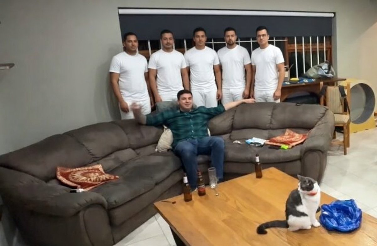 HenricoM tweet media