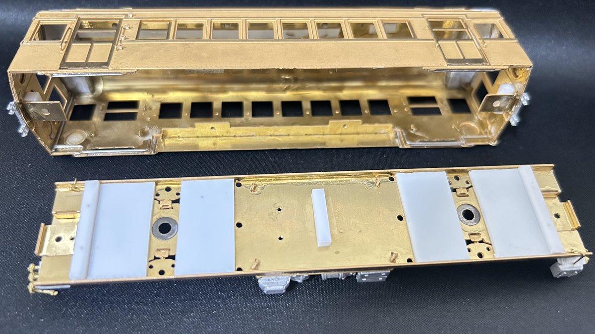 瓶入り氷水 tweet media