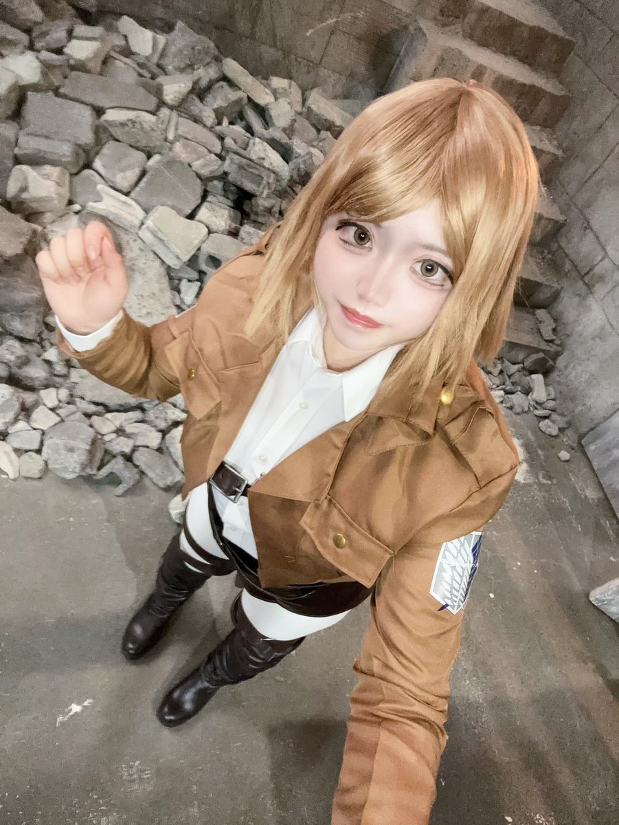 しとす tweet media