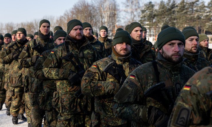 Globe Eye News tweet media