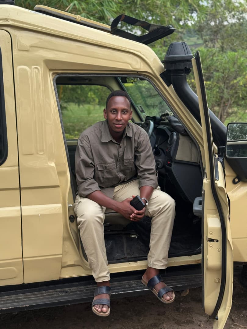 Standard Safaris tweet media