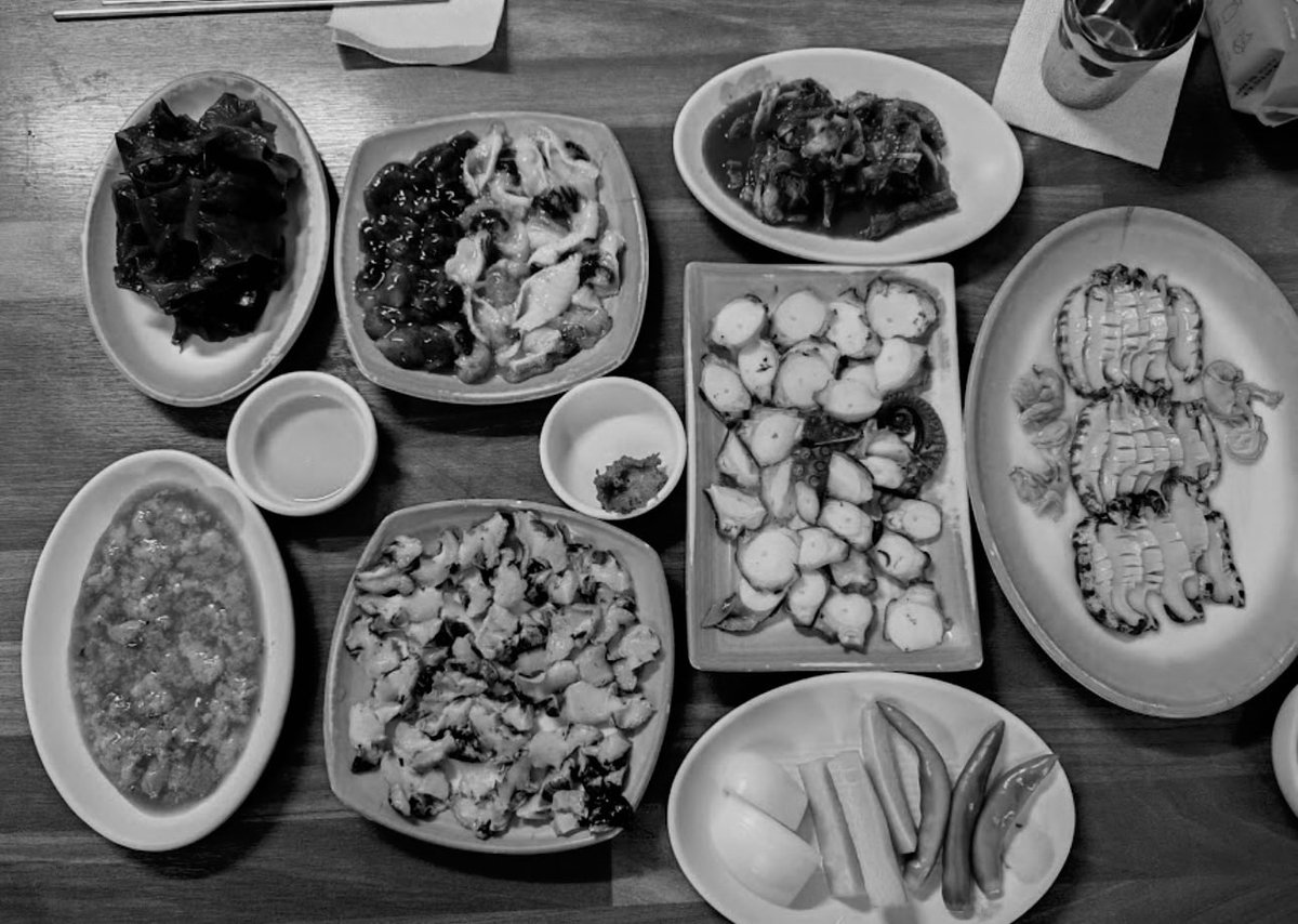 𝐾𝑖𝑎𝑟𝑎 𝑃𝑎𝑛𝑛𝑎𝑟𝑖𝑛. tweet media