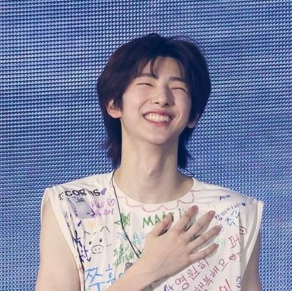 levie ☆ REDRED tweet media