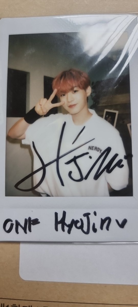 LohyojinvE's tweet photo. 하 죠타❤️❤️
이거 아이돌미술관 그때인가?? https://t.co/6k8O9XxAil