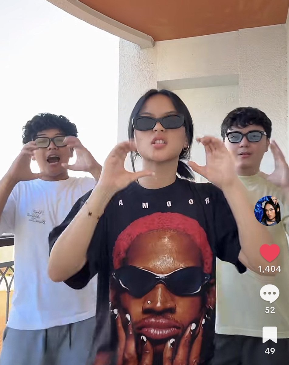 unica🦌🌧 tweet media