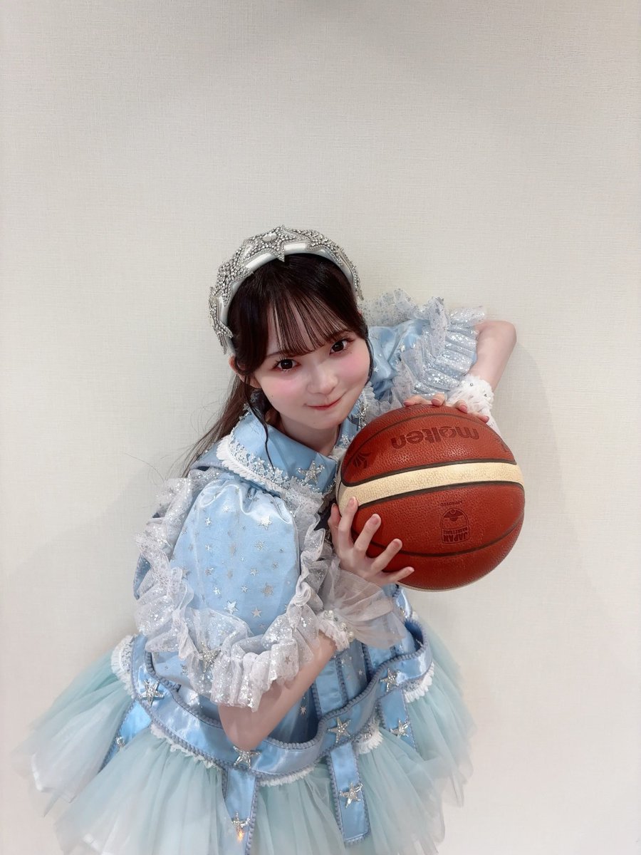 高梨ゆな(MORE STAR) tweet media