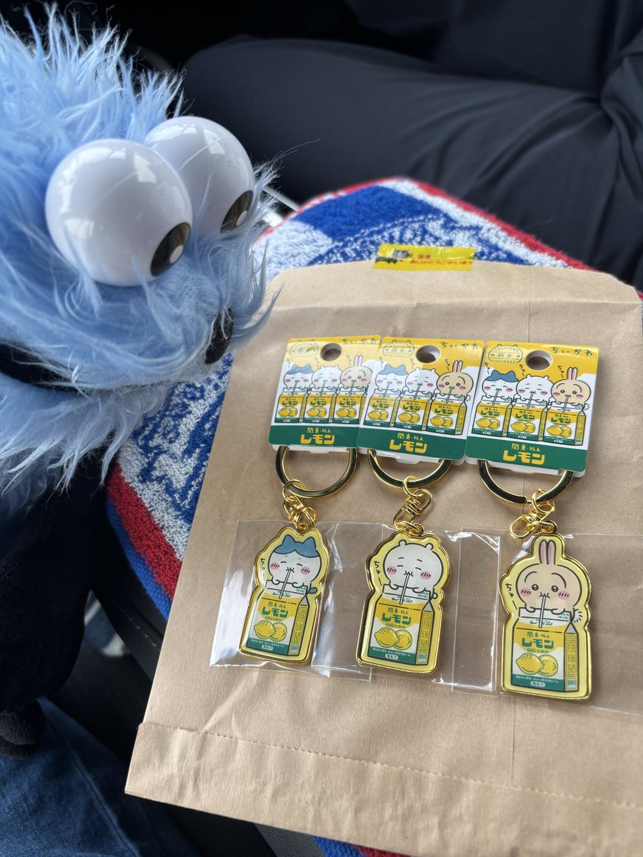 jun53730677's tweet photo. 春休み最後のお出かけ
思い出したように、去年買えなかった栃木のレモン牛乳を探しに
佐野ＳＡにいっぱいありました笑
時間あったから、いちご狩りと、アウトレット寄って帰り道
いちごでお腹いっぱいになり、佐野ラーメンは食べられず
#ちい活
#スカイベリー
#マリンちゃんにも食べさせてあげたい https://t.co/UOaeI3gbdU