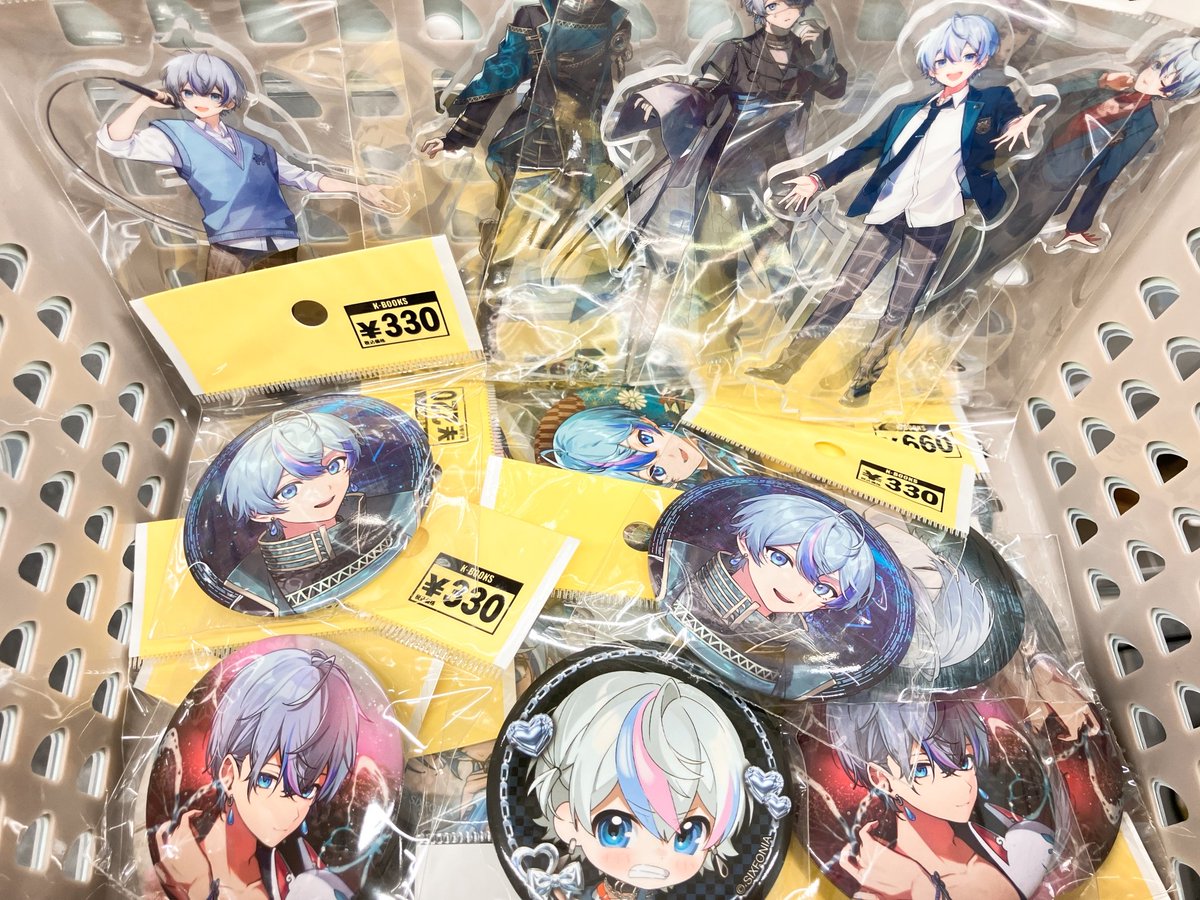 入荷情報】 シクフォニ 缶バッジ アクキー アクリルスタンド カード
