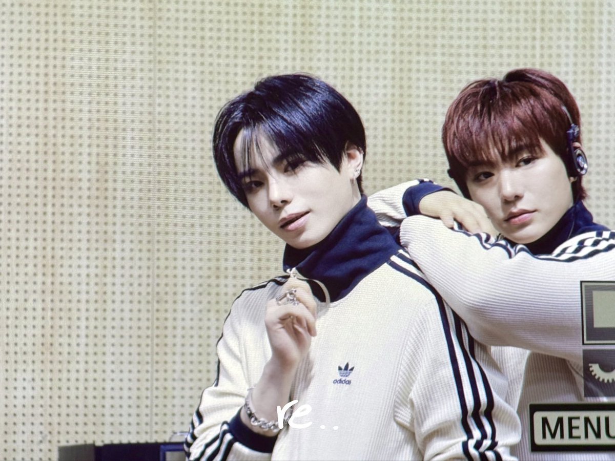luiv4w's tweet photo. 260404 pre

넘넘머싯넹.. 🥺🥺

#이원우 #LEEWONWOO #DAILYDIRECTION #DD #데일리디렉션 https://t.co/dXM3xssE6L