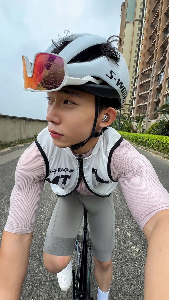 緊身收集者 tweet media