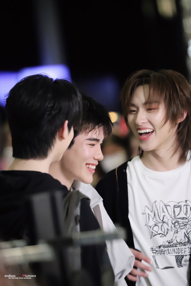 비타민 ≽🎀•⩊•^≼4 u tweet media