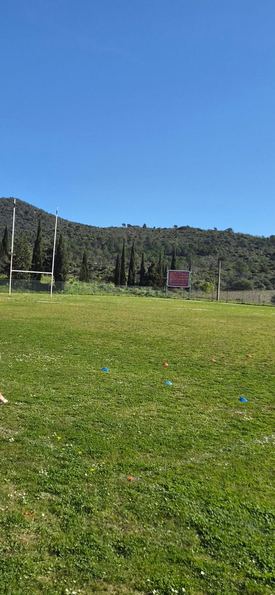 Miss Moneypenny tweet media