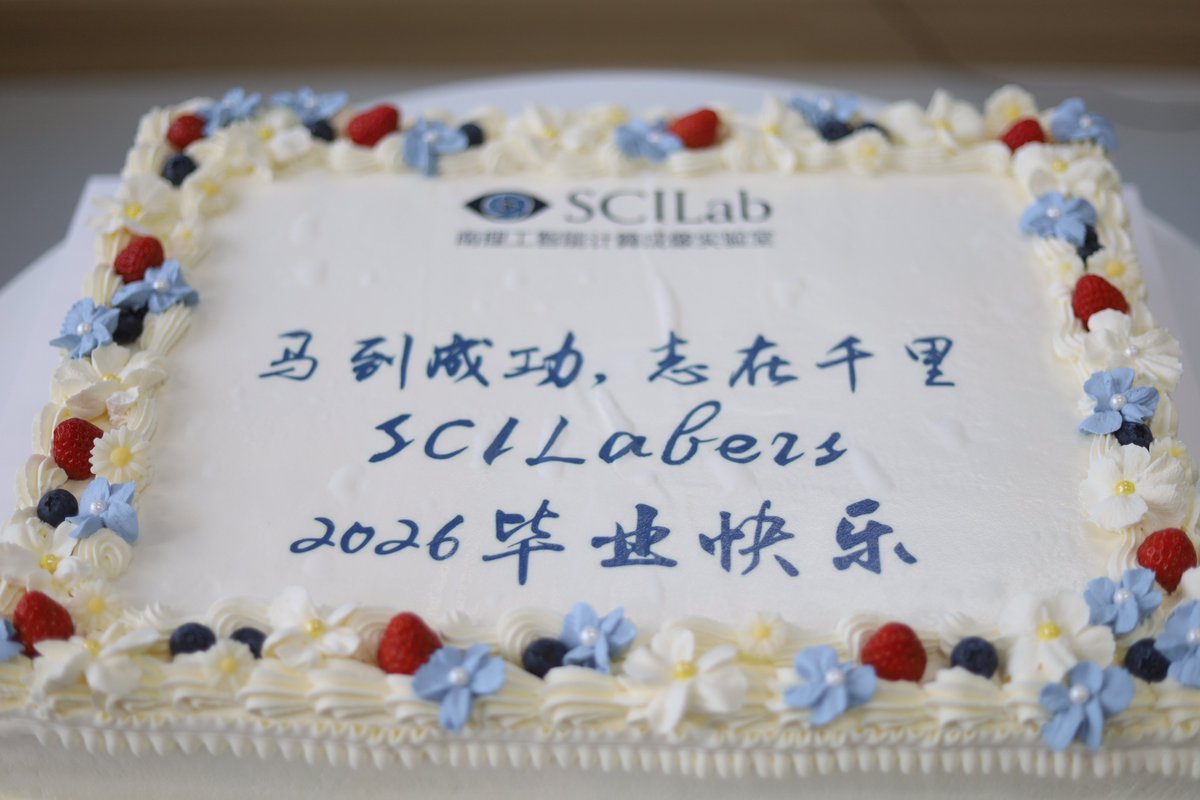 SCILab_NJUST's tweet photo. Our lab is celebrating its brilliant grads this season! 🎉

After mastering the art of imaging, these innovators are ready to transform the future. Proud of every pixel of your journey! 
Check out the pics of our inspiring team. 📸 
Congrats! #GraduationSeason #SCILab #NJUST https://t.co/vdYZ4CYtD4