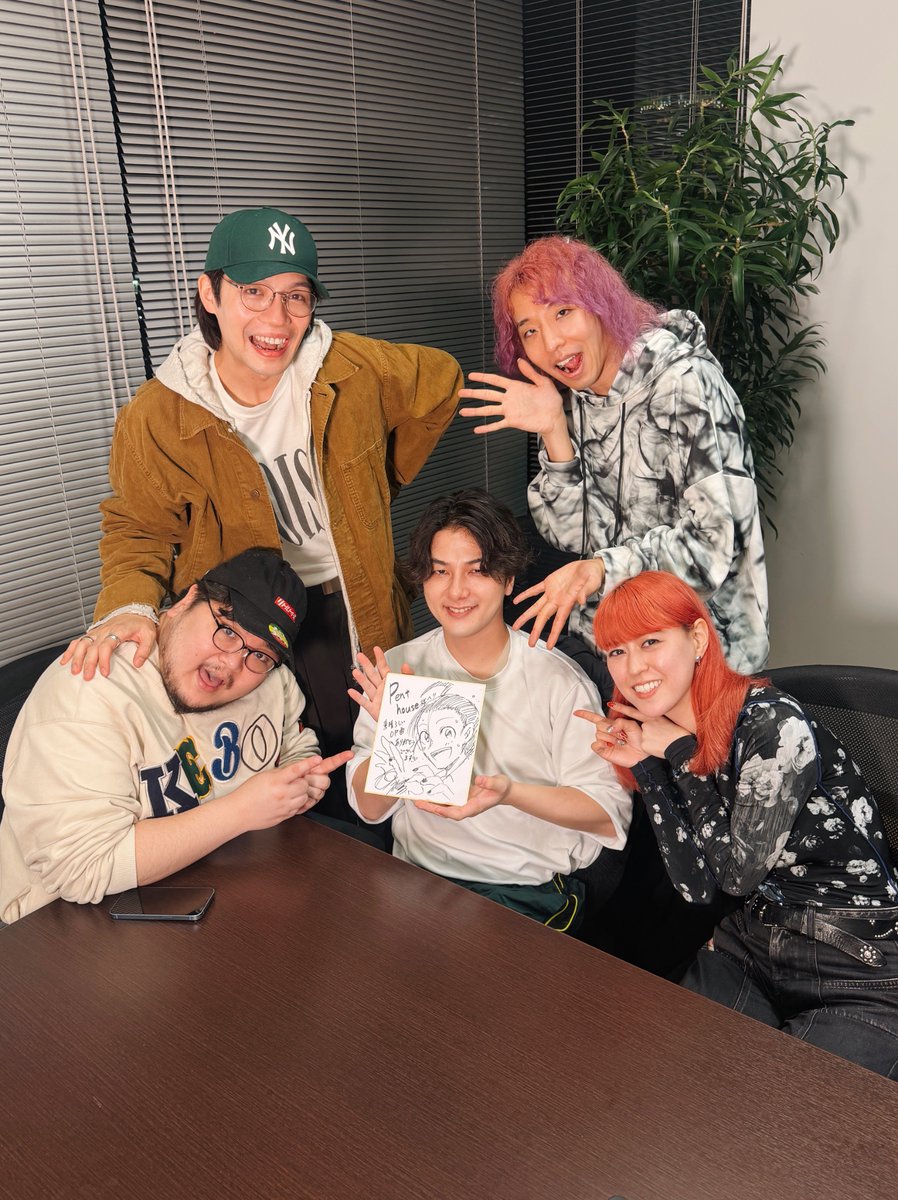 Penthouse_band's tweet image. 『魔入りました！入間くん』
アニメ第4シリーズ本日放送開始！

原作・西 修先生から色紙をいただきました✨
ありがとうございます！！

本日18:25〜の初回放送、
OPと合わせてぜひお見逃しなく！！

@osamun24 
@nep_irumakun 
@wc_mairuma 

#Penthouse
#Penthouse_一二三
#入間くん