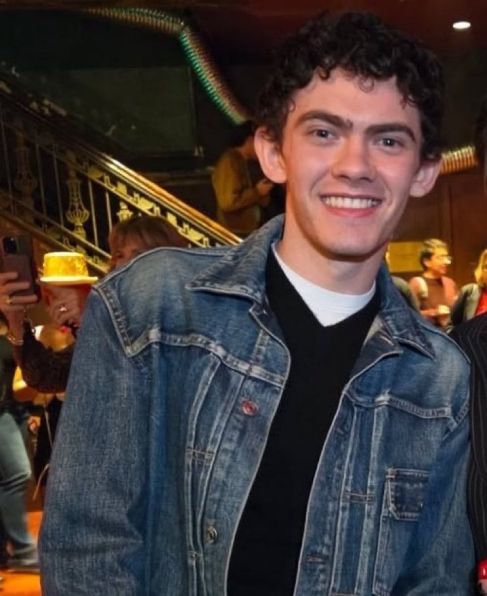 amelia ⚢ tweet media