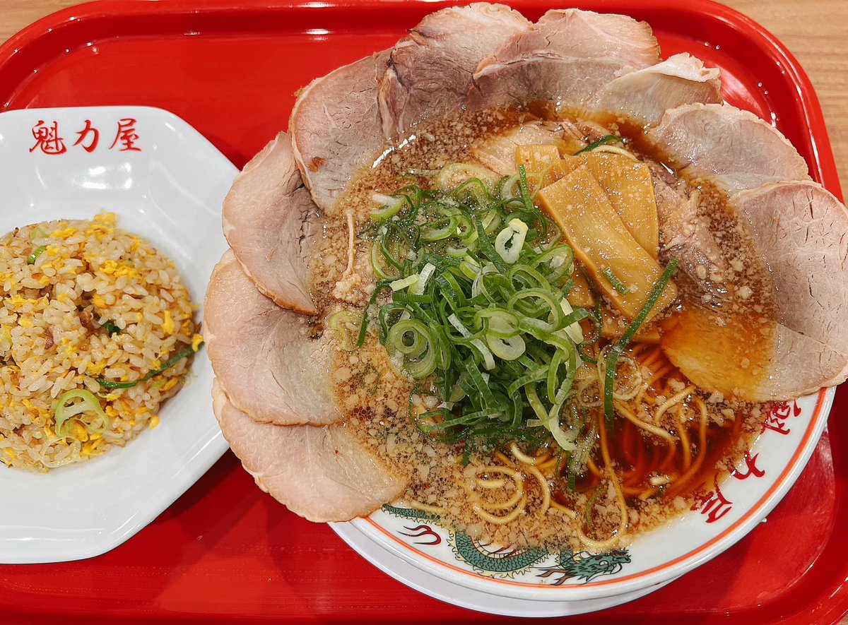 りっか tweet media