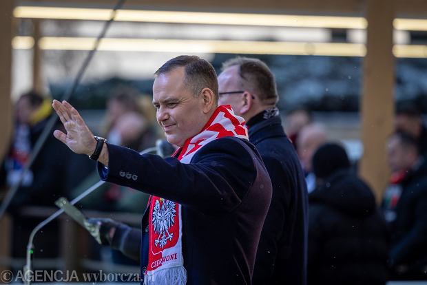 Karol Karolix tweet media