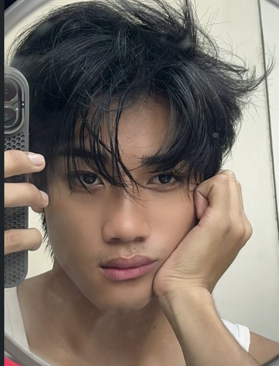 sophie ! ! tweet media