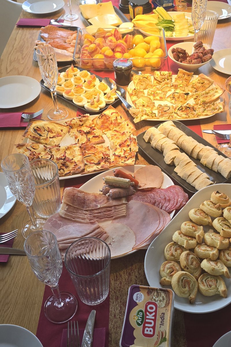 Drahtseiltänzerin tweet media