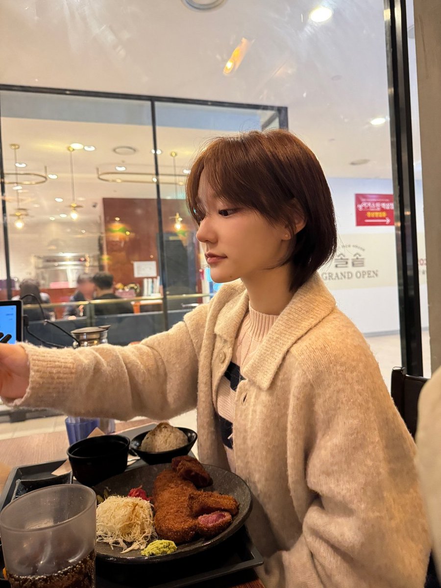 wistfuvl's tweet photo. ㅤ 
             ꒰ #moiCHÉRII ꒱ 
ᰔᩚ 𝑭𝒓𝒐𝒎 𝒕𝒉𝒆 𝑨𝒖𝒕𝒖𝒎𝒏 𝗕𝗘𝗟𝗟𝗘 🍓

ʚ₍ᐢ ›̥̥̥ ༝ ‹̥̥̥ ᐢ₎ɞ 어머니와 함께
 ㅤ https://t.co/KkyxmyoLCS