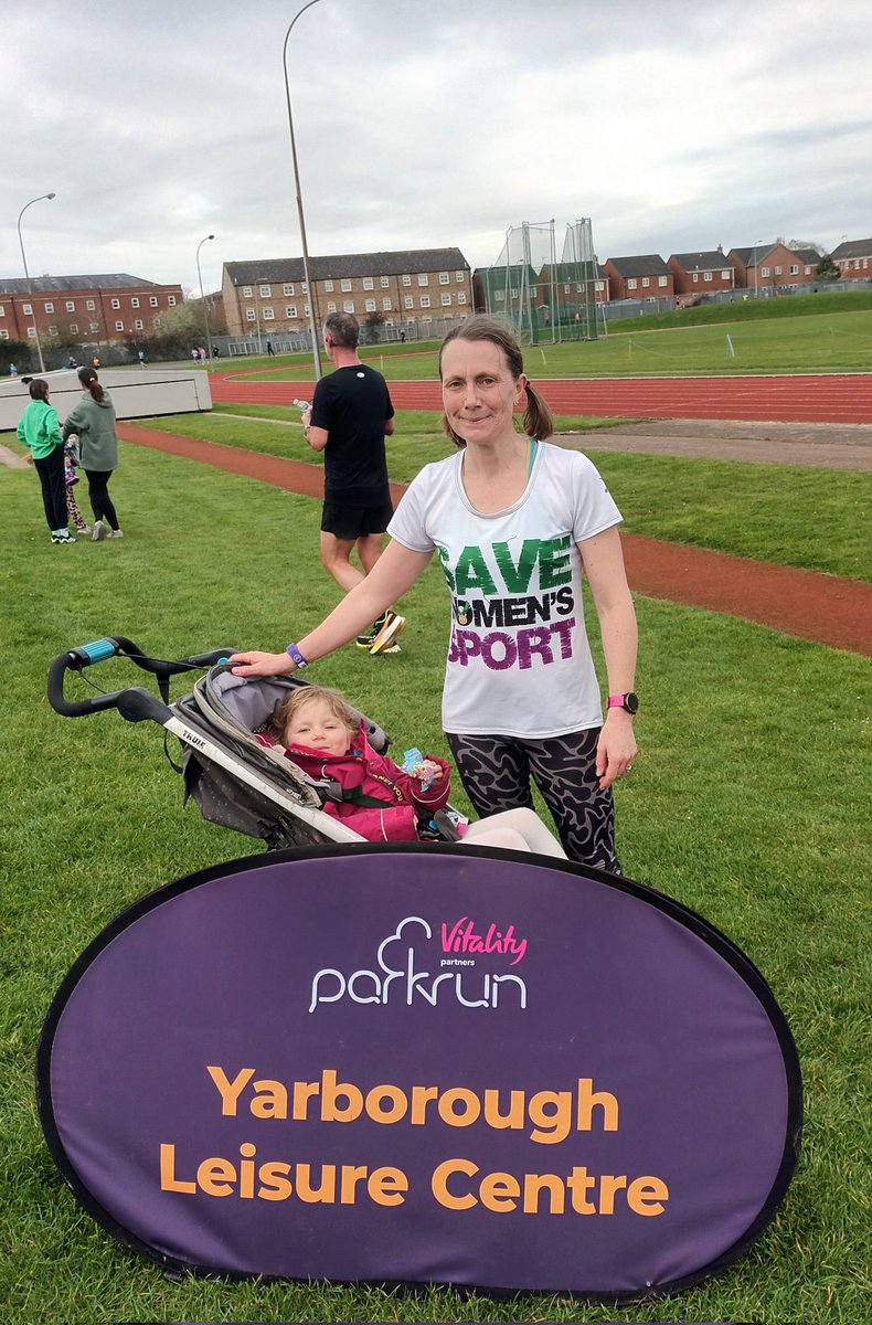 Claire Hallissey tweet media