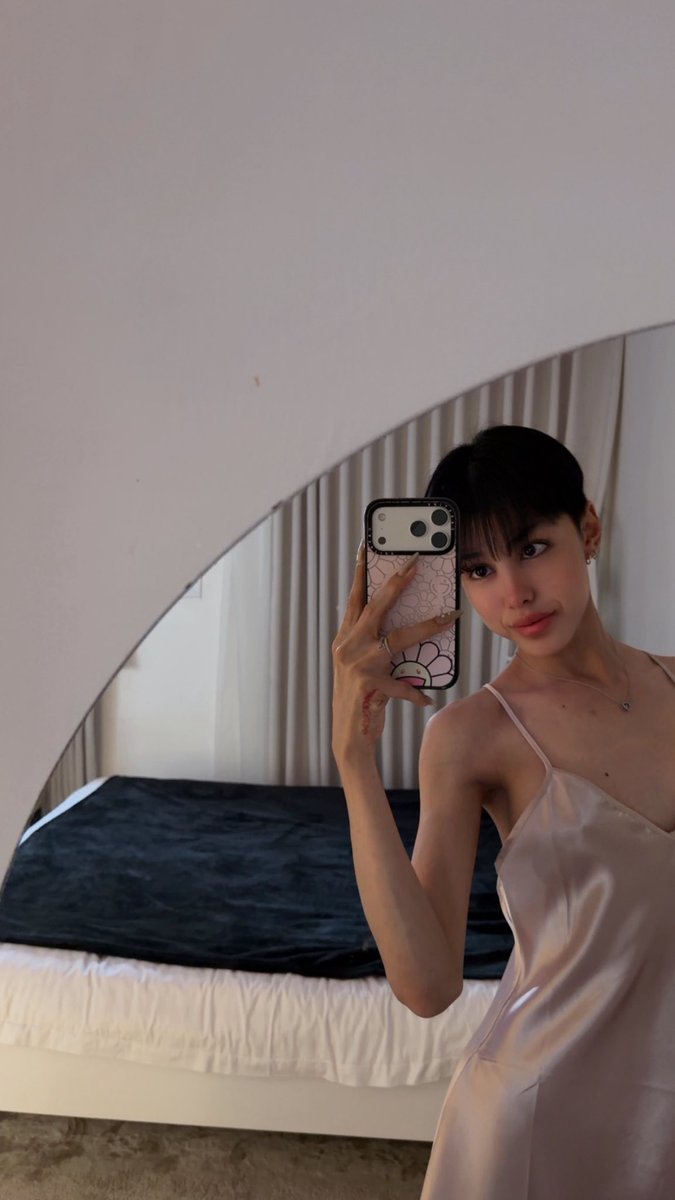 SuelenOliari's tweet photo. 4 days left of my stay here. 🛫👳🏻‍♂️
#NewProfilePic
#ladyboy_saudi  
#ladyboy_riyadh 
#ladyboy_both_in_Riyadh
📞+66804192622 🍌💦🫦 https://t.co/8xqXRgtCR9