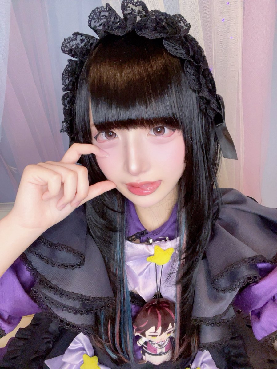 やのねむ tweet media