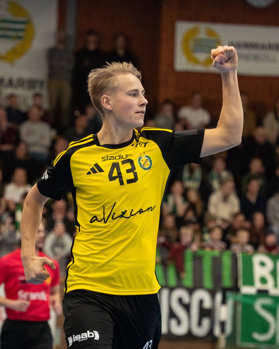 IK_Savehof's tweet photo. Glad påsk alla Sävehofare!🐣

På tisdag är vi tillbaka i Partille Arena. Kvartsfinal 2 mot Hammarby spelas och vi har övertaget med 1-0 i segrar efter första matchen i Stockholm.

🎟️ https://t.co/zcKEVJtFvp

#sävehof #gulsvartmagi #handbollsligan https://t.co/qrAm0gTY8v