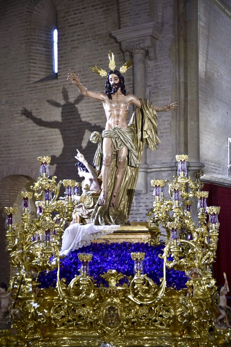 Resurrección Sevilla tweet media