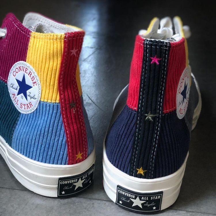 SELFSTORE_'s tweet photo. Converse all star 70 Hi corduroy patchwork 

Pointure : 40 à 45 
Prix : 45$ 

WhatsApp : https://t.co/hTUa6ZOSuU https://t.co/hqYFhkTqn8