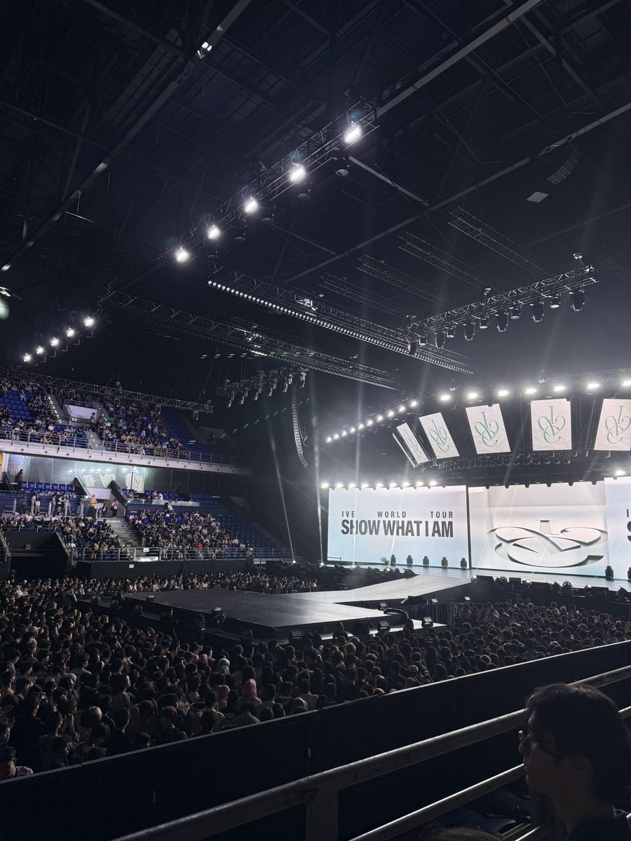 ⭐️🐶 tweet media