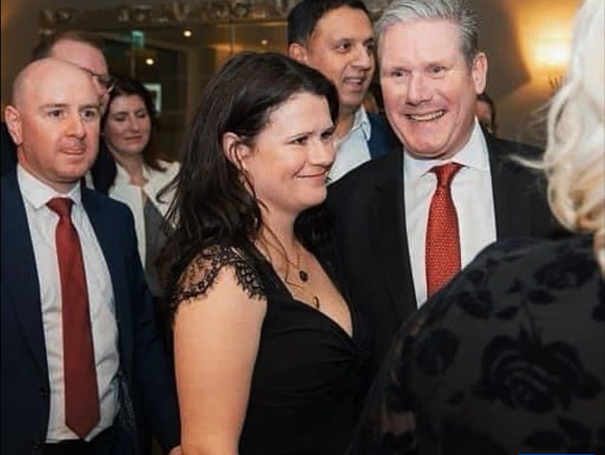 Lee Hurst tweet media