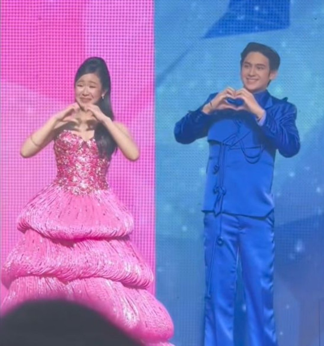 SamanthaB43999's tweet photo. Ano po napatunayan nila? Marami po mapa individual o magkasama 
Nakapasok sa ultimate 8✅
May project Together✅
May solo project✅
May solo endorsement✅ 
May endorsement together✅
maraming fans✅
Parehas love ng cvs✅
Main ship this season✅
Ngayon may gold awards na✅ https://t.co/VO7QwcdsFN