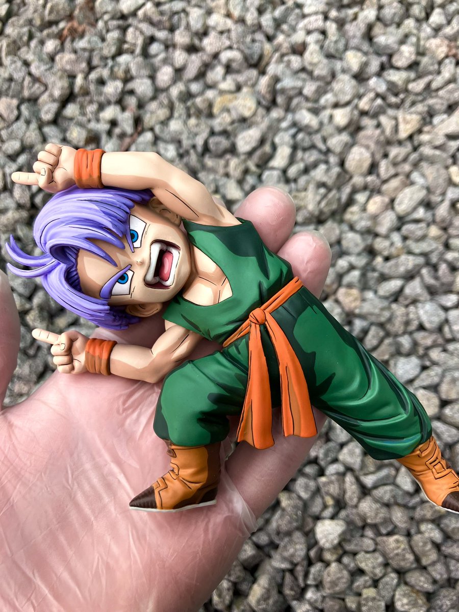 レナス tweet media