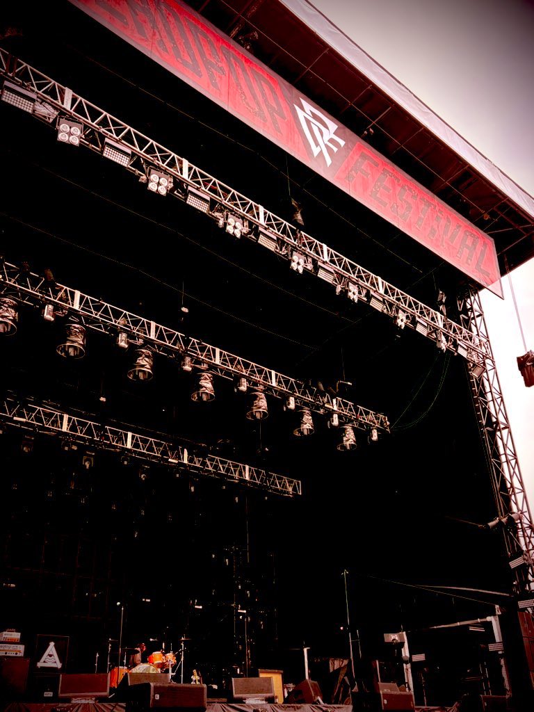 ®️玲low tweet media