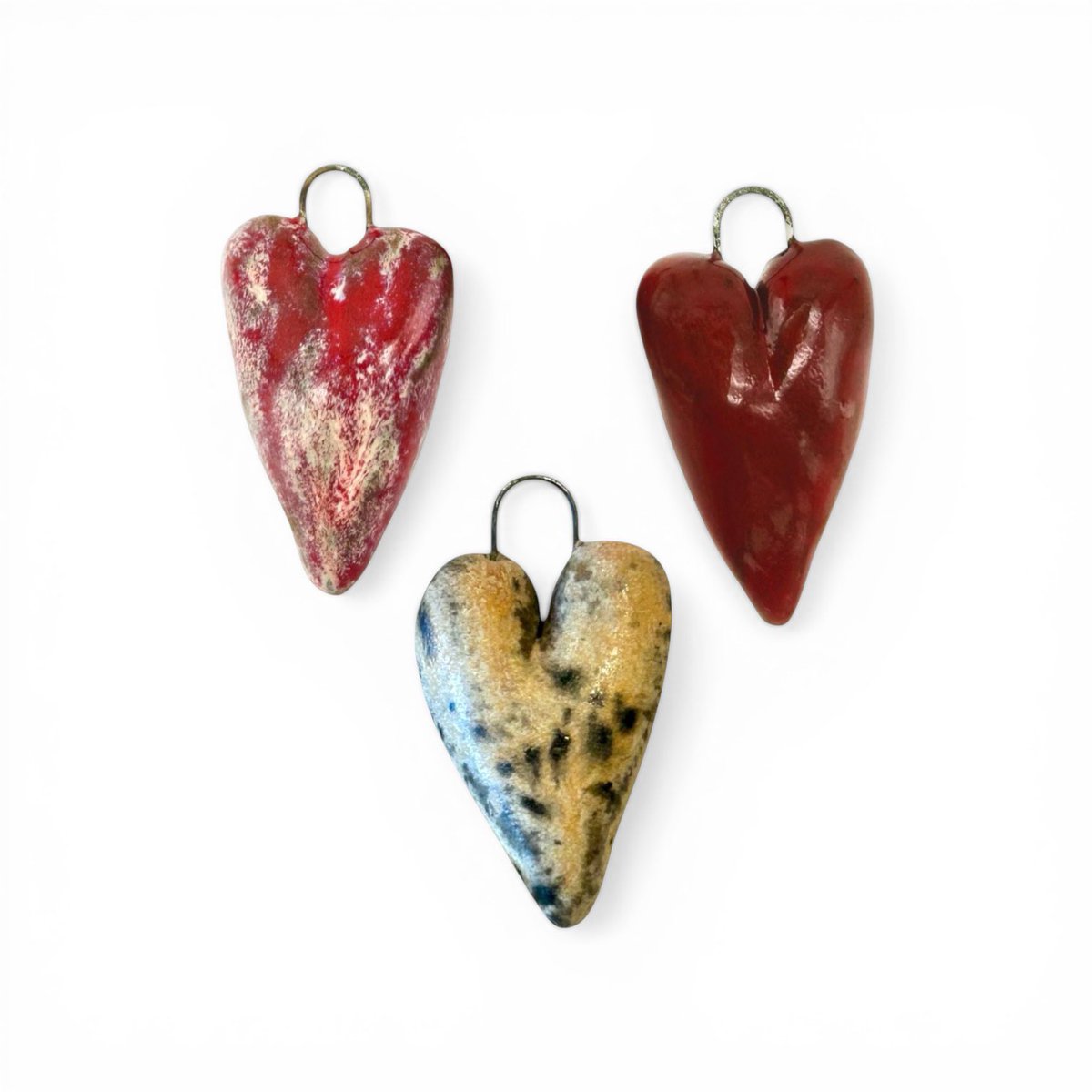 ZenCatPottery's tweet photo. Handmade puffy heart pendant
https://t.co/RqQXSck6h8
#HeartPendant #CeramicPendant #HandmadePendant #NecklaceComponent #JewelryComponent https://t.co/AbArUooHE1
